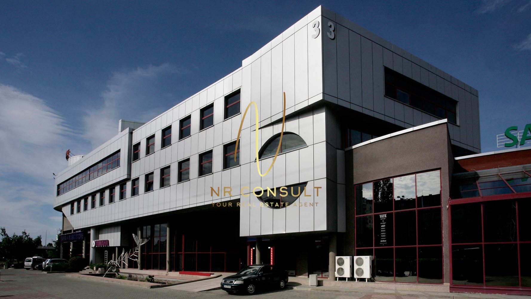 A store suitable for a showroom in a shopping mall in G.C. Friendship near the airport - 0