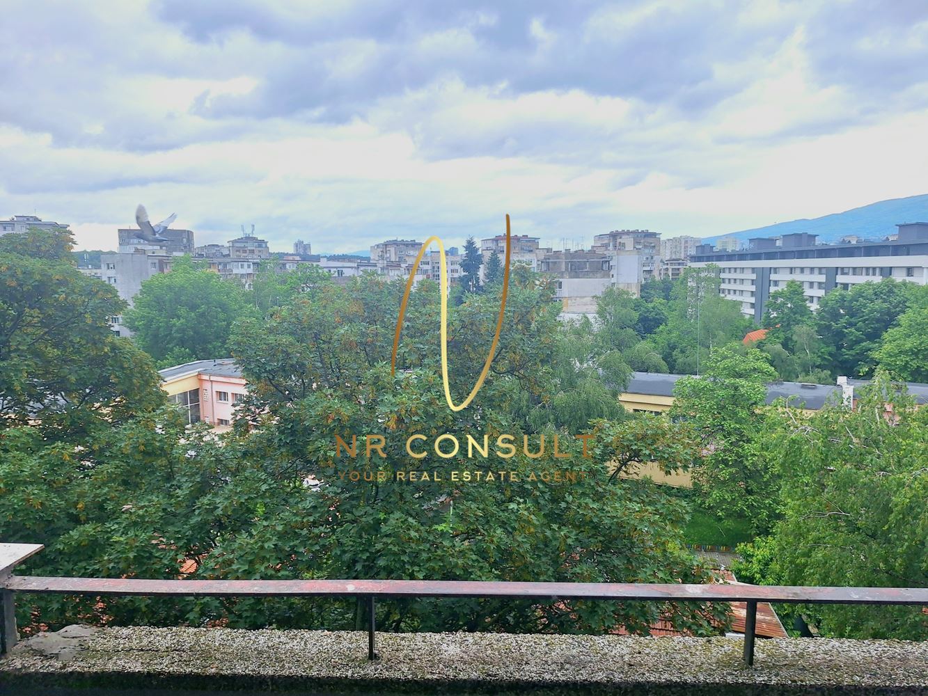 For Rent bright 2 bedroom apartment in Strelbishte district, Cherven rose Str.! -0