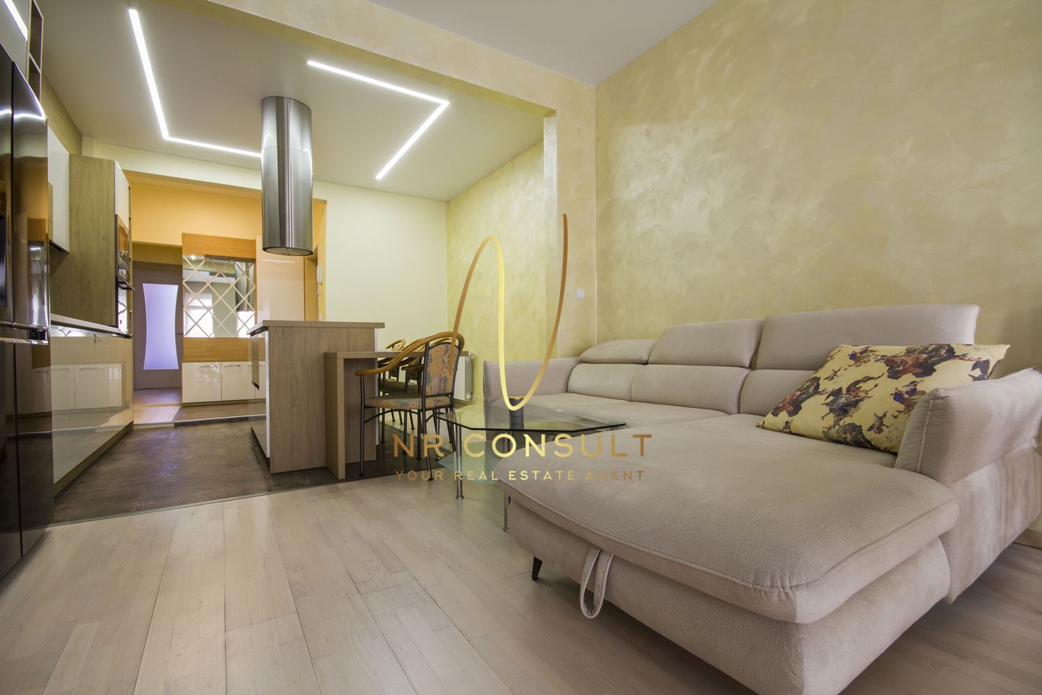For rent excellent property for connoisseurs of good taste and modern vision near the pedestrian zone of Vitosha Blvd!! -0