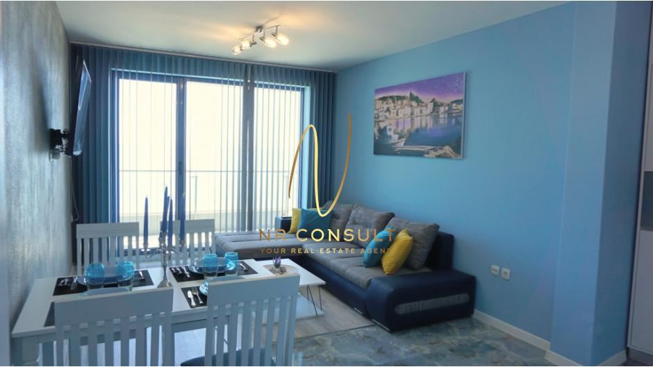 Luxury summer apartment on the first line of the beach in Obzor! -0