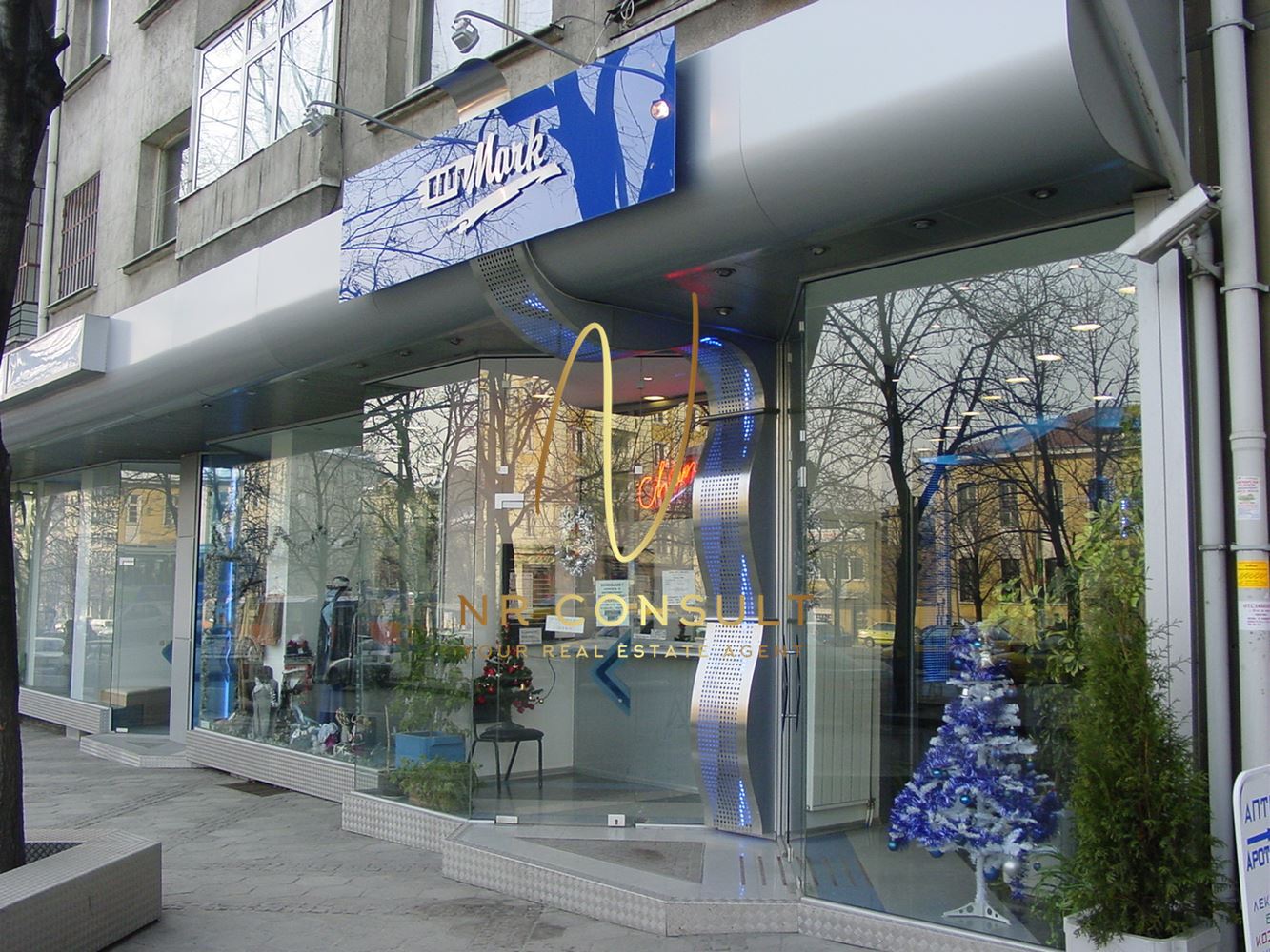 Excellent investment property on Maria Luisa Boulevard! -0