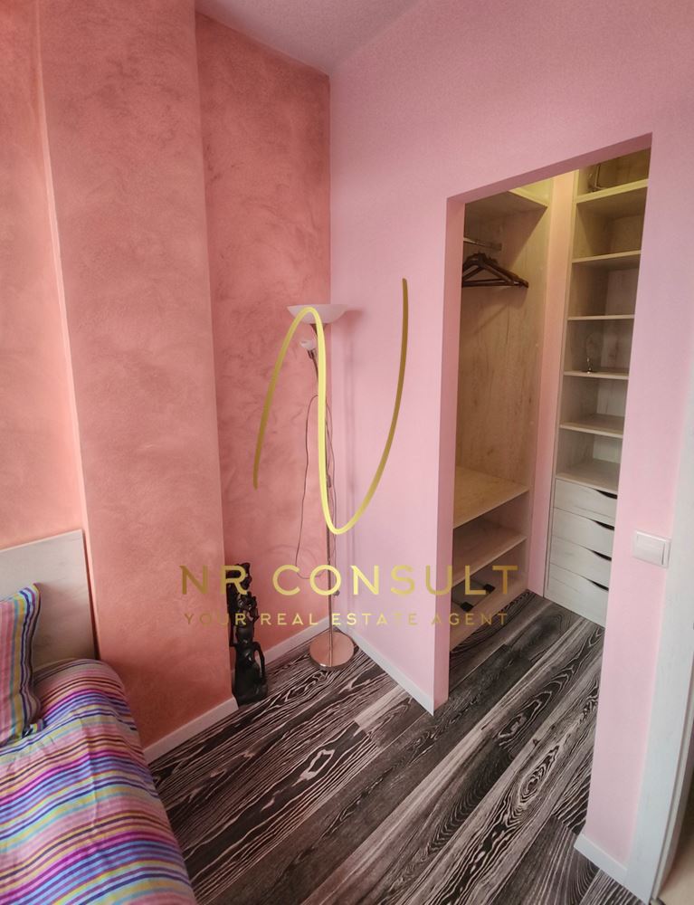For rent excellent property for connoisseurs of good taste and modern vision near the pedestrian zone of Vitosha Blvd!! -0