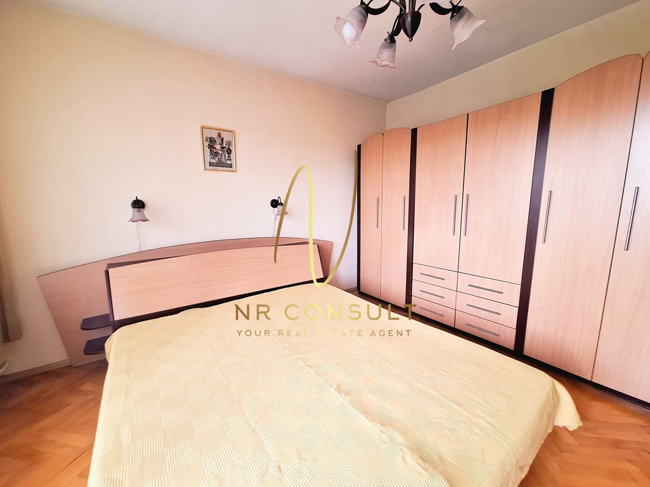 For Rent bright 2 bedroom apartment in Strelbishte district, Cherven rose Str.! -0