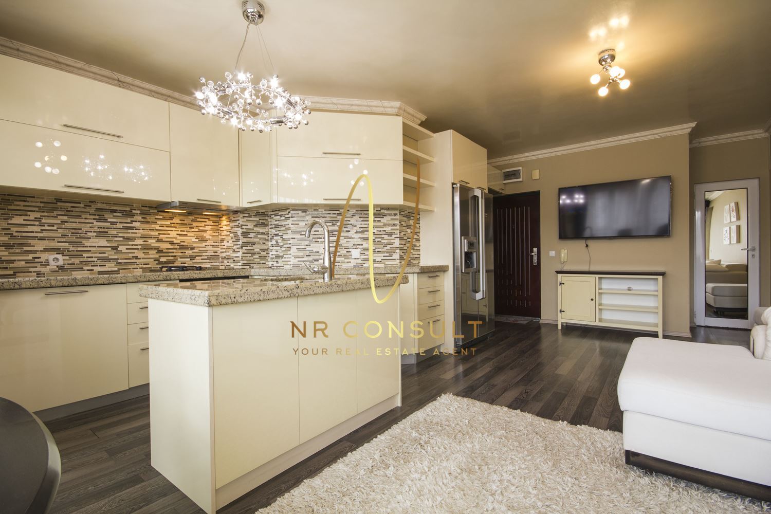 Wonderful 2-bedroom apartment for rent next to Bulgaria Blvd.!