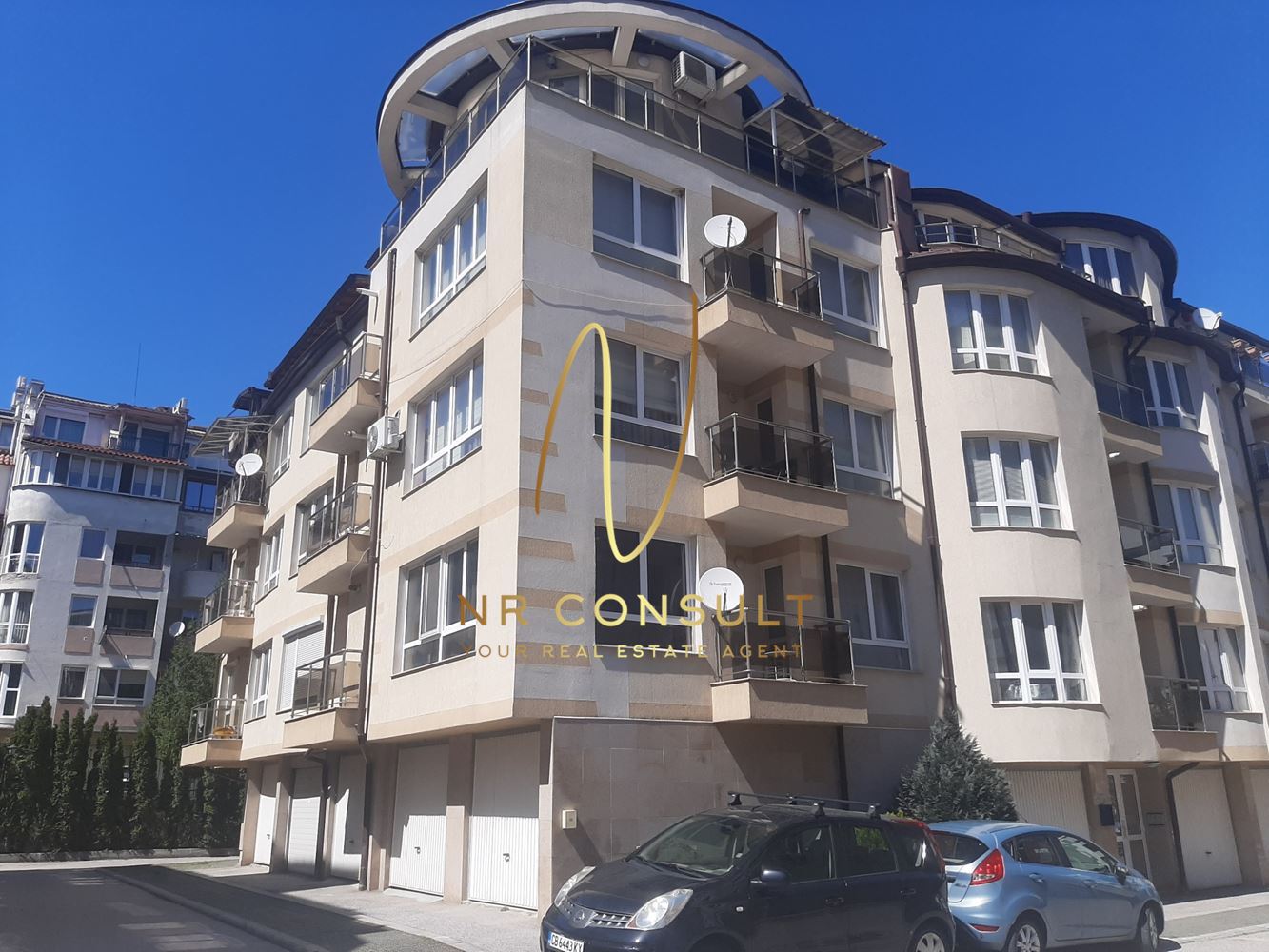 Wonderful 2-bedroom apartment for rent next to Bulgaria Blvd.!