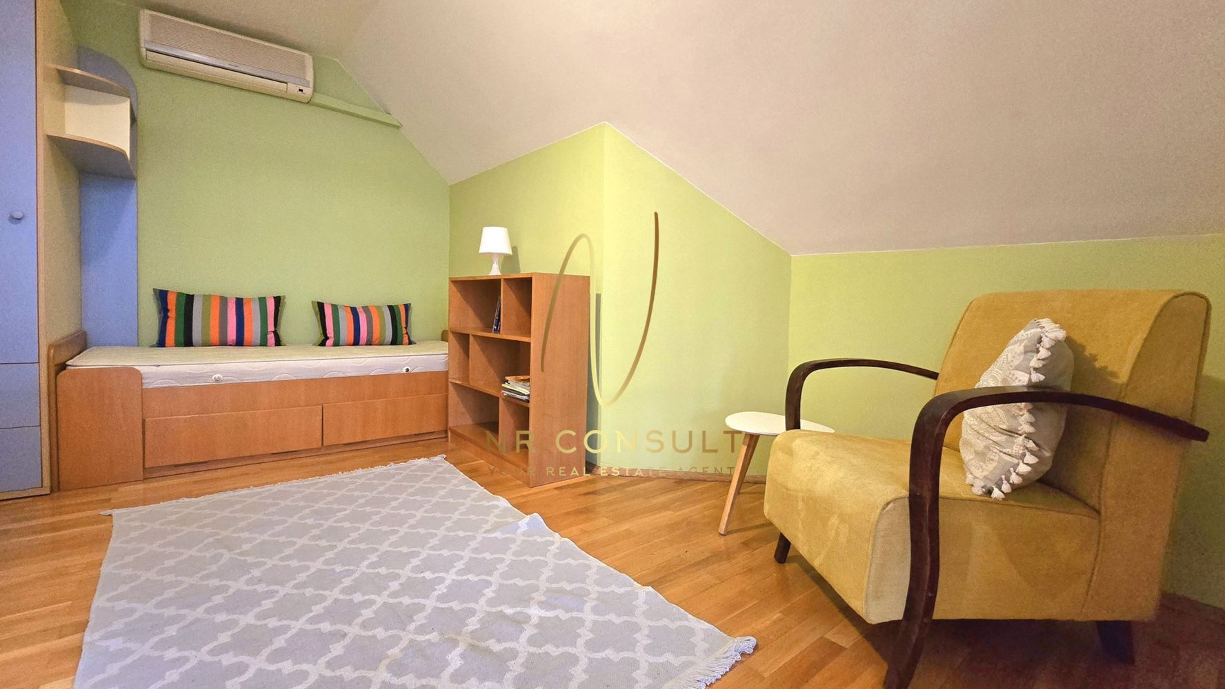 Spacious 4-Bedroom Duplex for Rent in Lagera, Sofia – Just 200m from Krasno Selo Metro Station!