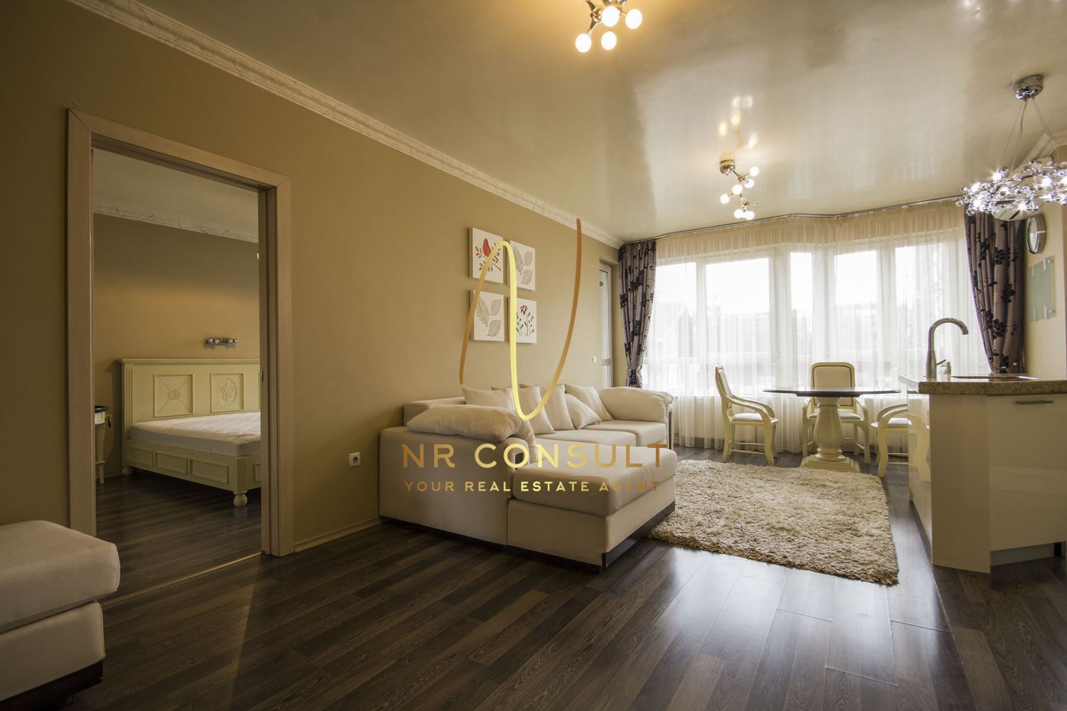 Елегантен 3-стаен апартамент за ценителите на добрия вкус до бул. България! - 0