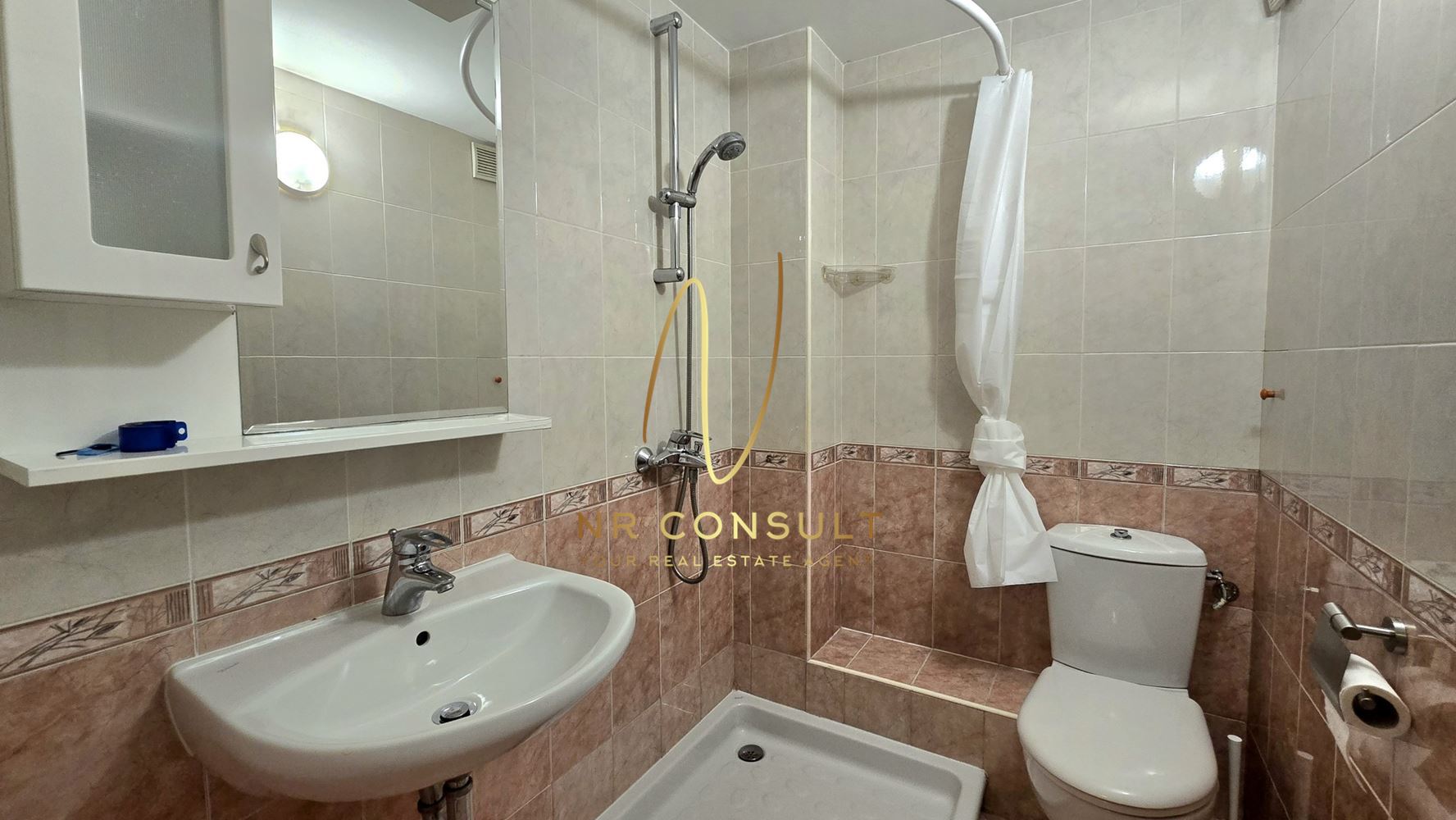 Двустаен апартамент под наем в кв. Лозенец – до метро и Южен парк! - 0