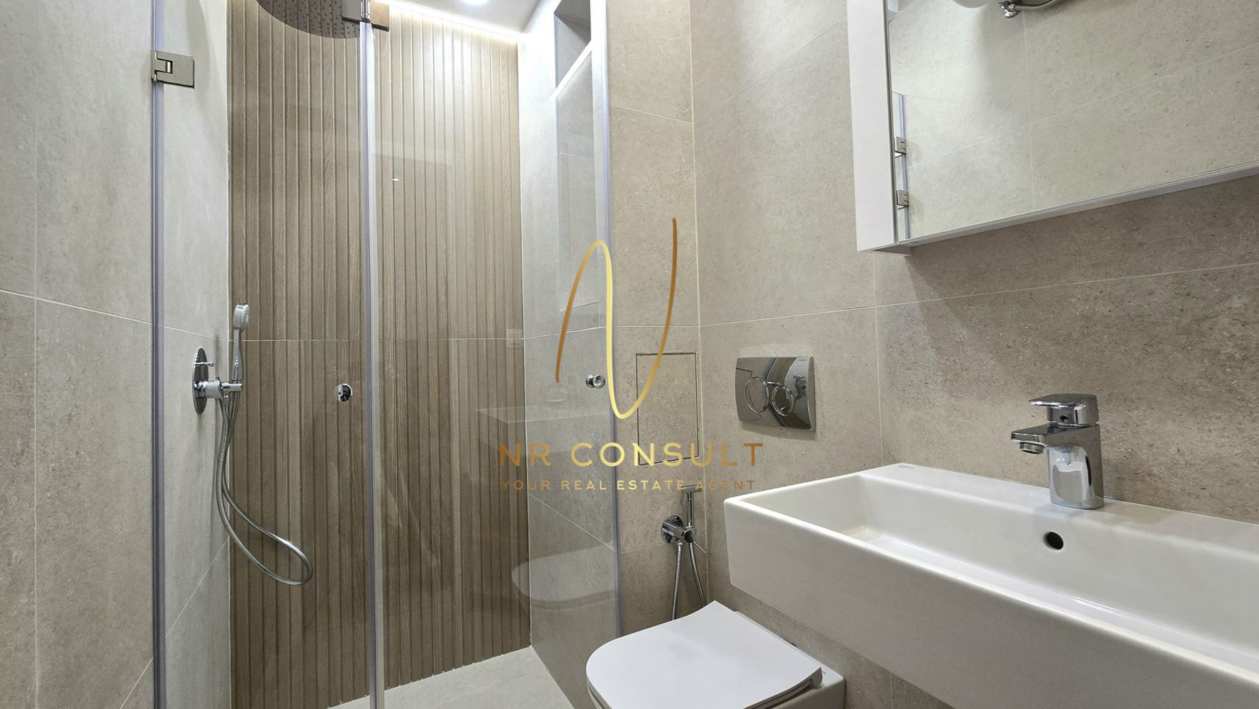 Стил и уют в сърцето на София – 2-стаен апартамент, близо до Софийския Университет! - 0