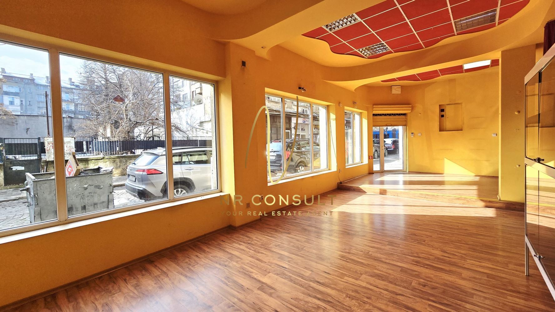 ПРОДАЖБА НА МАГАЗИН В ИДЕАЛНИЯ ЦЕНТЪР НА СОФИЯ! - 0