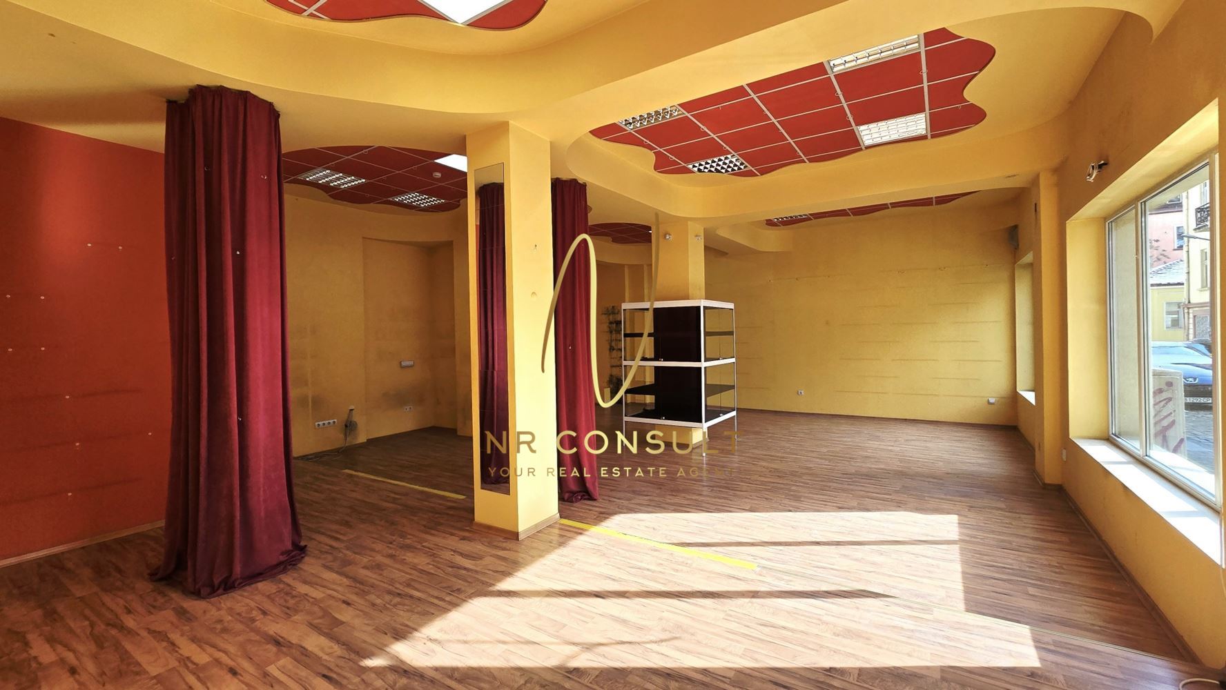 ПРОДАЖБА НА МАГАЗИН В ИДЕАЛНИЯ ЦЕНТЪР НА СОФИЯ! - 0