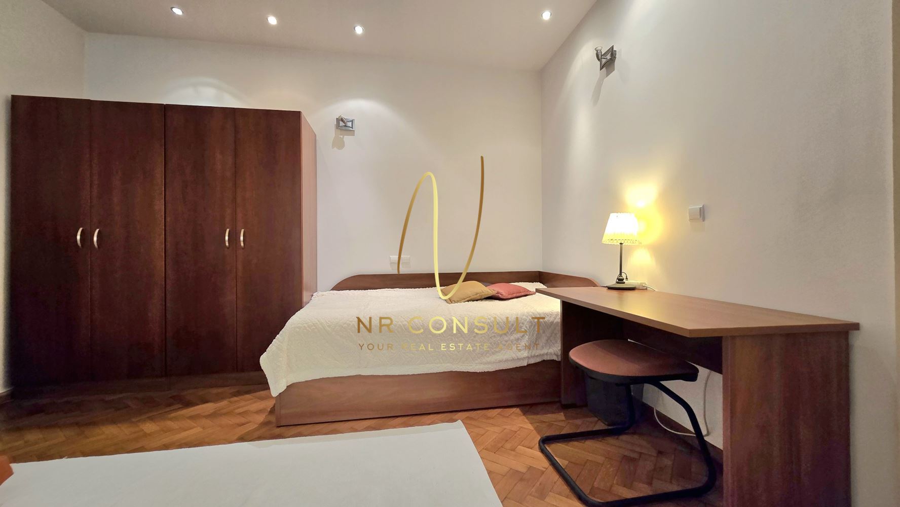 Дом с характер под наем до пешеходната зона на бул. „Витоша“! - 0