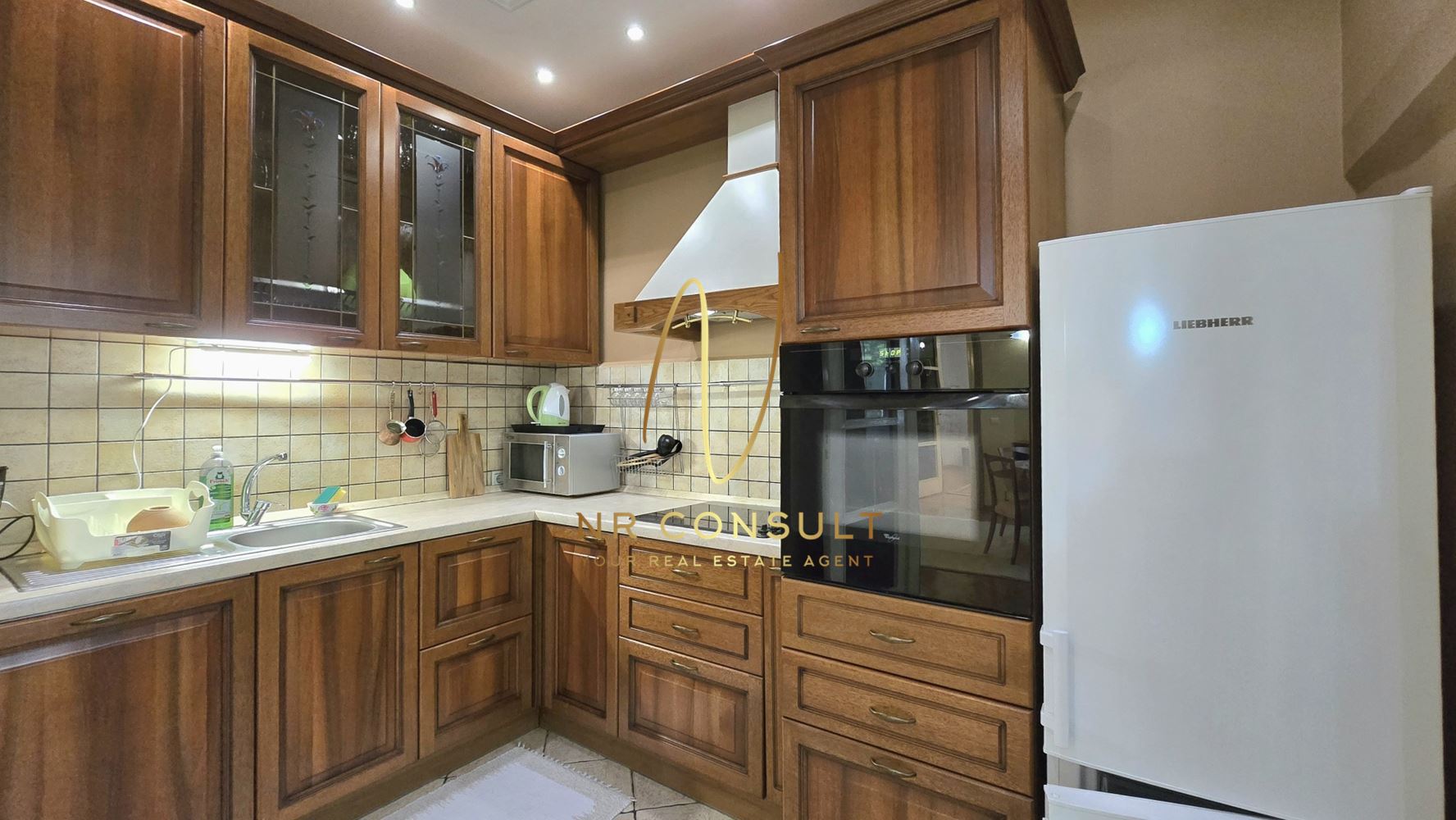 Дом с характер под наем до пешеходната зона на бул. „Витоша“! - 0