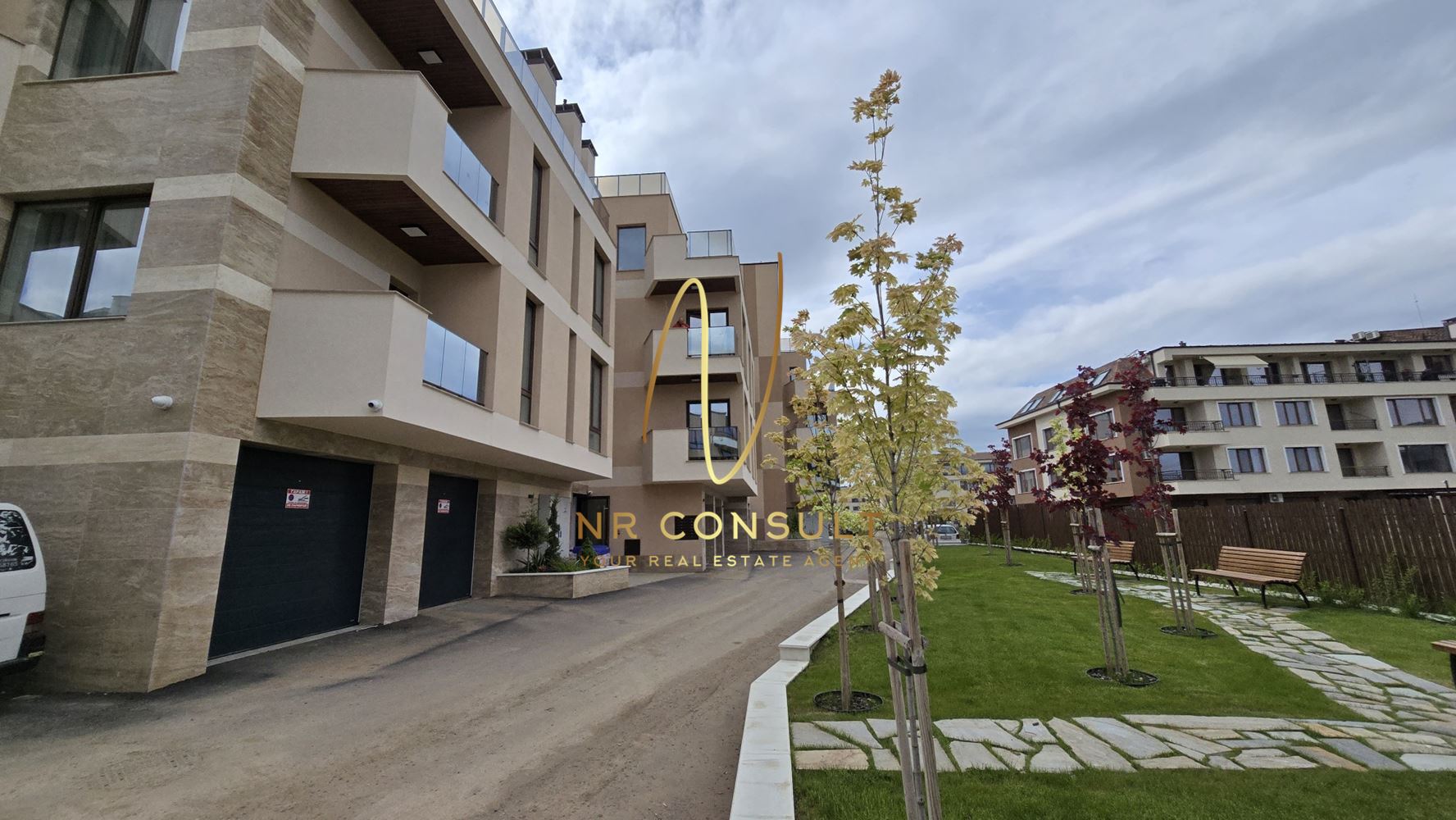 Продажба на 4-стаен апартамент в AURA – просторен семеен дом с модерна визия и отлична локация! - 0